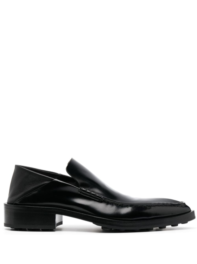 Shop Jil Sander Pointed-toe Leather Loafers In Black