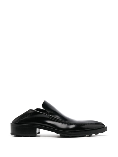 Shop Jil Sander Pointed-toe Leather Loafers In Black