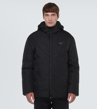 Prada Re-nylon Reversible Puffer Jacket In Black