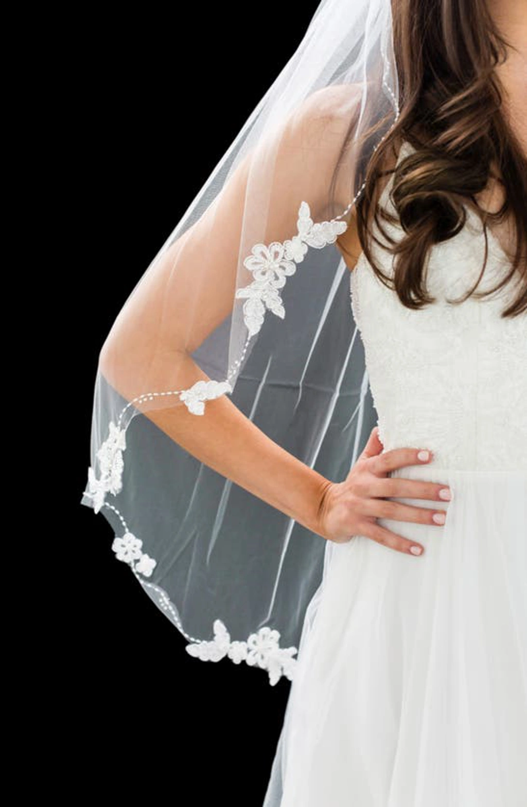 Brides & Hairpins DYANN VEIL nwot Brides & Hairpins Dyann Tulle Veil - Ivory | Editorialist main image 2