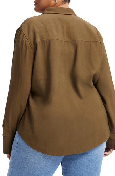 Shop Good American Flap Pocket Button-up Shirt In Fog001