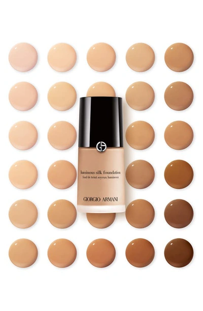 Armani Collezioni Armani Beauty Luminous Silk Natural Glow Foundation In 5.9 Medium/neutral