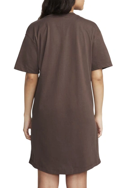 Nike Women's  Sportswear Chill Knit Oversized T-shirt Dress In Baroque Brown/ Sail