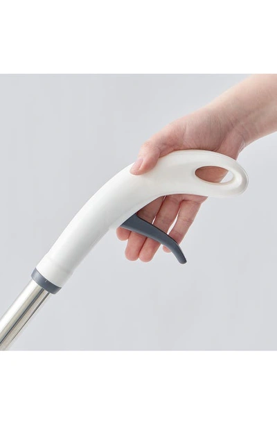 True & Tidy Spray-360 Clean Everywhere Spray Mop Kit In White