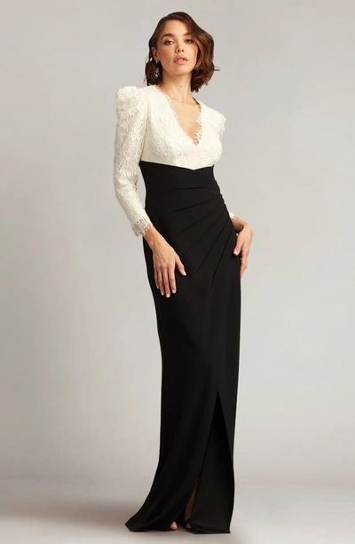 Tadashi Shoji Scallop Lace V-neck Long-sleeve Crepe Gown In Ivory/ Black