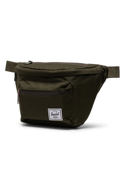 Shop Herschel Supply Co . Pop Quiz Belt Bag In Ivy Green