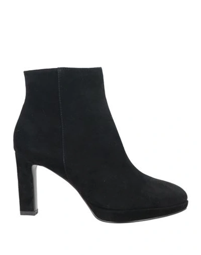 Shop Bibi Lou Woman Ankle Boots Black Size 8 Soft Leather