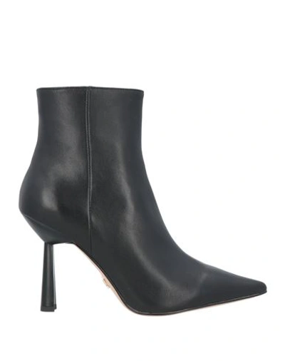 Lola Cruz Woman Ankle Boots Black Size 11 Soft Leather In Black