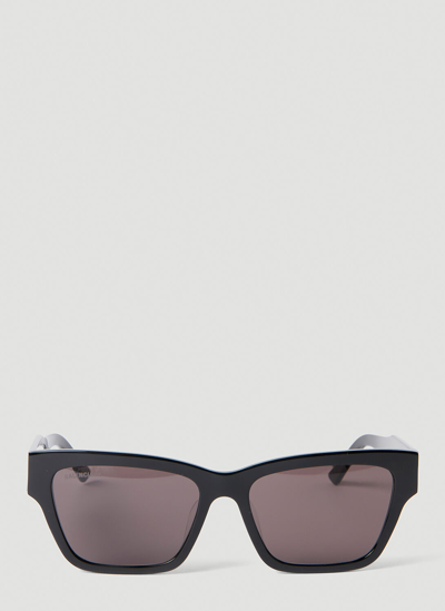 Shop Balenciaga Flat Square Sunglasses In Black