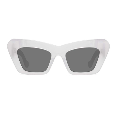 Shop Loewe Sunglasses In Bianco/grigio