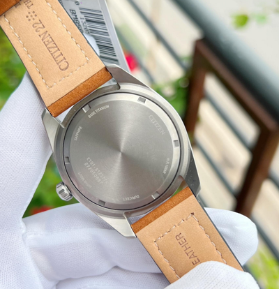 Pre-owned Citizen Super Titanium Sapphire Crystal Green Dial Eco-drive Watch Bm8560-02x