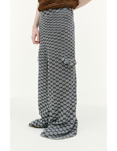 Isa Boulder Checkered Knit Cargo Trousers In Grey