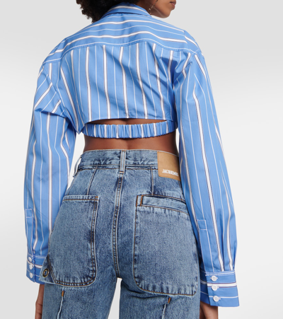 Jacquemus La Chemise Bahia Courte Cropped Button-front Shirt In Blue