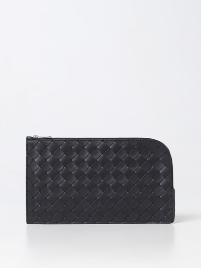 Shop Bottega Veneta Bag In Woven Leather In Black