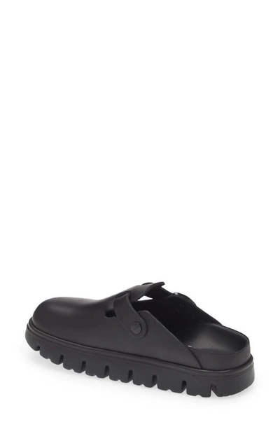 Birkenstock Boston Chunky Slipper In Black Natural Leather With Serrated Sole In Black