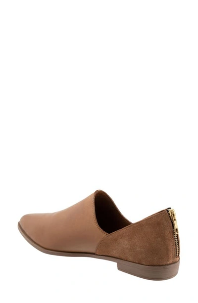 Bueno Beau Pointed Toe Loafer In Walnut