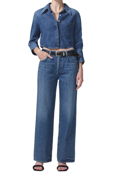 Shop Citizens Of Humanity Bea Crop Denim Button-up Shirt In Ambrose