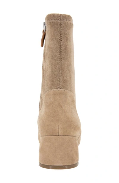 Gentle Souls By Kenneth Cole Emily Womens Suede Block Heel Booties In Mushroom Suede