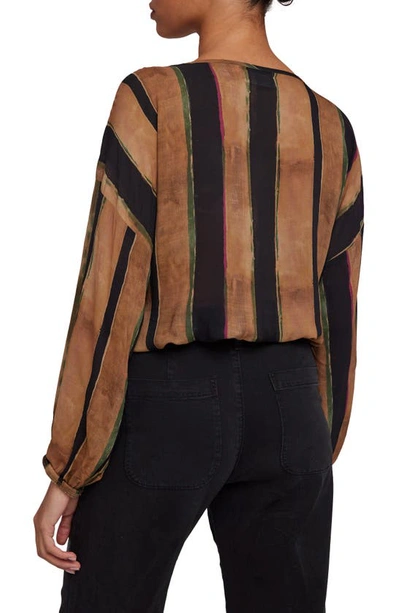 Bella Dahl Tie Up Pullover Top In Golden Stripes Print