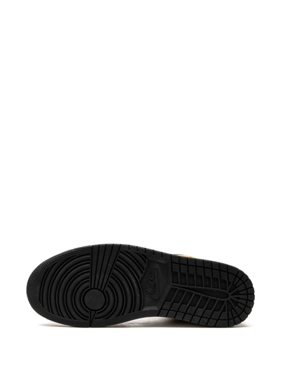 Jordan Air  1 Mid Se Sneakers In White