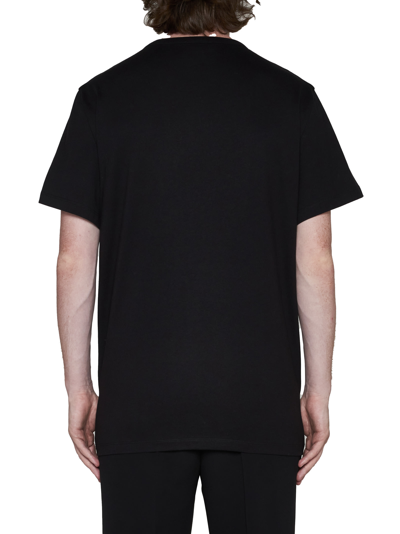 Shop Alexander Mcqueen T-shirt In Black Red