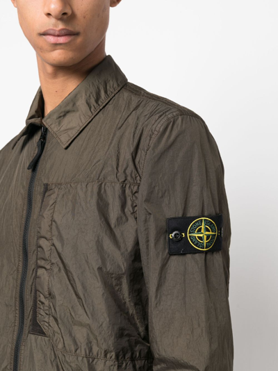 Shop Stone Island Compass-patch Zip-up Lightweight Jacket In Green