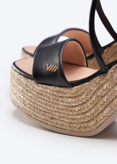 Viscata Elia Leather Sandal In Black