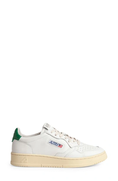 Shop Autry Medalist Low Sneaker In Wht/green