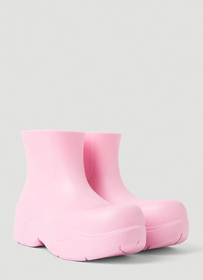 Shop Bottega Veneta Men Puddle Boots In Pink