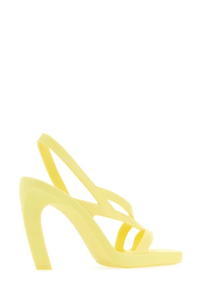 Shop Bottega Veneta Woman Pastel Yellow Rubber Jimbo Sandals