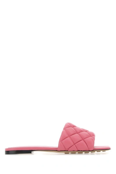 Shop Bottega Veneta Woman Pink Nappa Leather Padded Slippers
