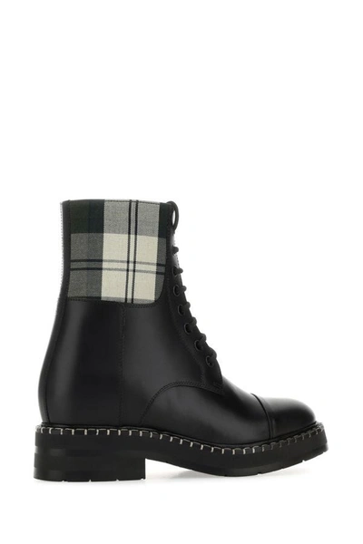 Chloé Leather Boots With Fabric Inserts And A Rounded Toe In Black