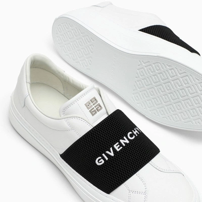 Shop Givenchy White/black City Sport Bianca/nera Women