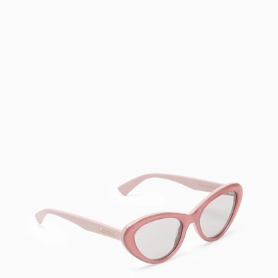 Shop Gucci Cat-eye Sunglasses Women In Pink