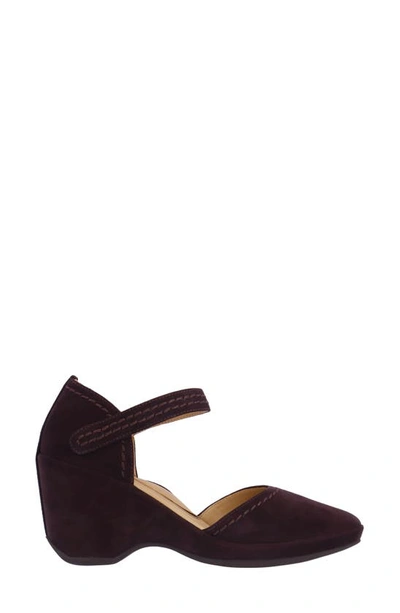 L'amour Des Pieds Orva Wedge Sandal In Chocolate