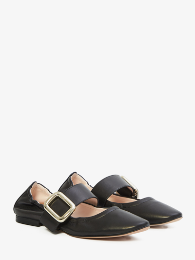 Shop Roger Vivier Soft Choc Babies Ballerinas In Black