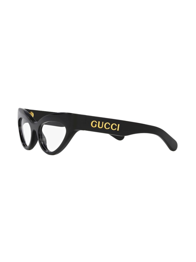 Shop Gucci Cat-eye Frame Glasses In Schwarz