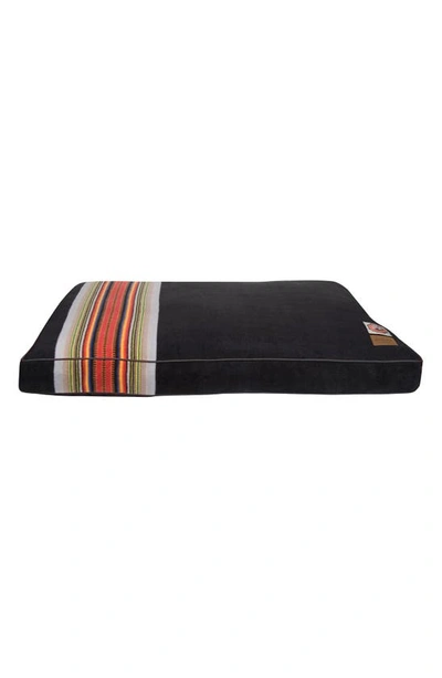 Pendleton Acadia Napper Dog Bed In Acadia