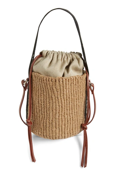 Shop Chloé Small Woody Basket Bucket Bag In Black-beige 1