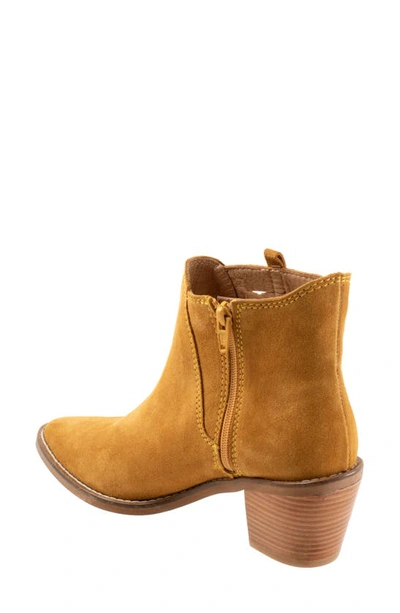 Bueno Veronika Bootie In Mustard Suede