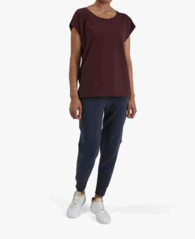 Shop On Running On T-shirt In Mulberry In Red