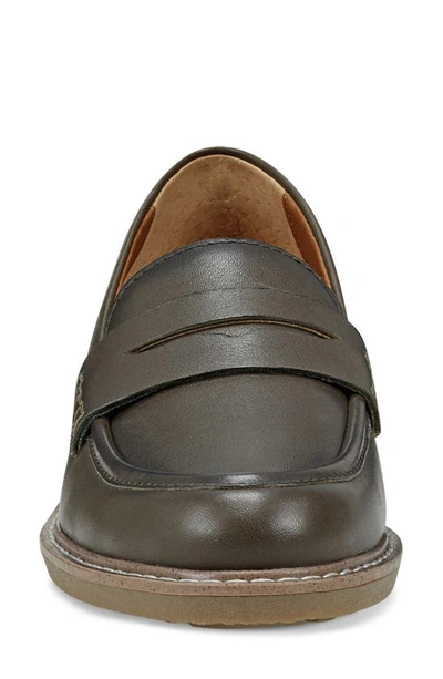 Earth Javas Penny Loafer In Dark Olive