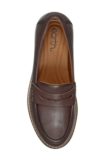 Earth Javas Penny Loafer In Mud Oak