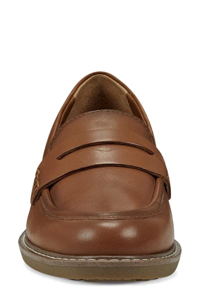 Earth Javas Penny Loafer In Rum