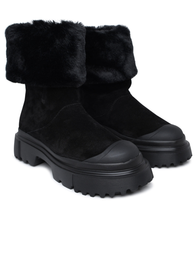 Shop Hogan Woman H619 Black Suede Ankle Boots