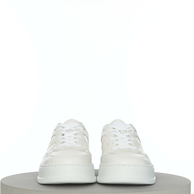 Pre-owned Gucci 850$ Men's White Leather Low Top Sneaker - Gg Embossed, Chunky