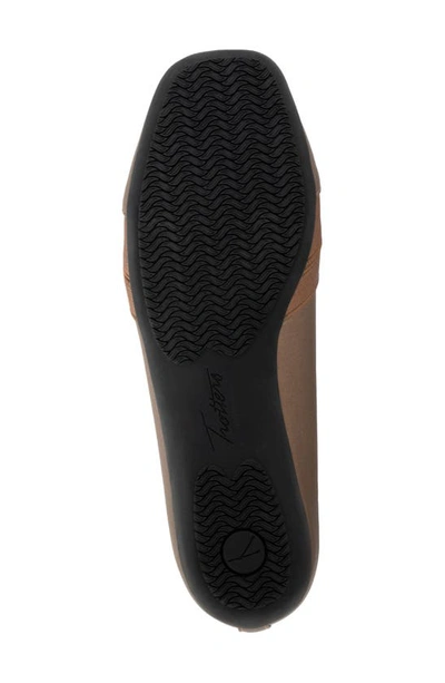 Trotters Stella Flat In Bronze