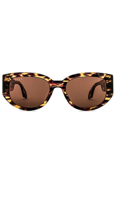 Shop Diff Eyewear Drew Sunglasses In Brown