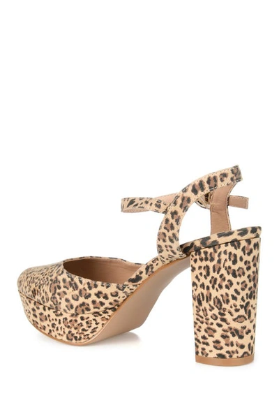 Journee Collection Roslynn Platform Pump -wide Width In Leopard