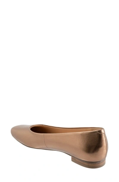 Shop Trotters Honor Flat In Bronze